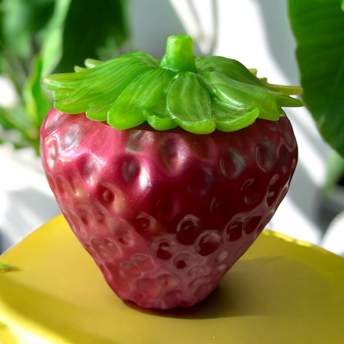 1-Set Strawberry Jar with lid - 01